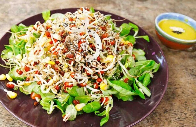 Món Salad giá đỗ lấy cảm húng từ Hàn Quốc