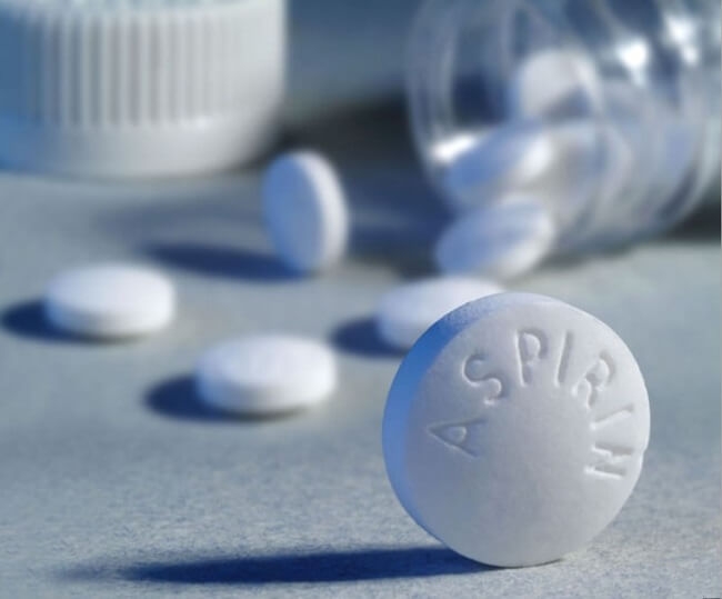 Aspirin gây tái hấp thu urat ở liều thấp