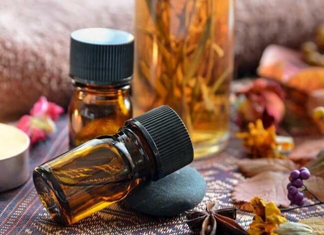 Tinh dầu trầm hương giúp cải thiện tình trạng bệnh về tâm trí